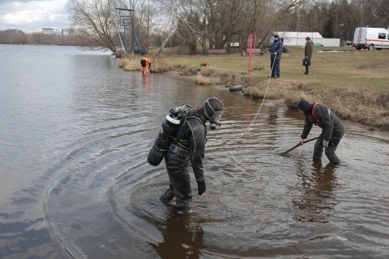 спасатели, водолазы
