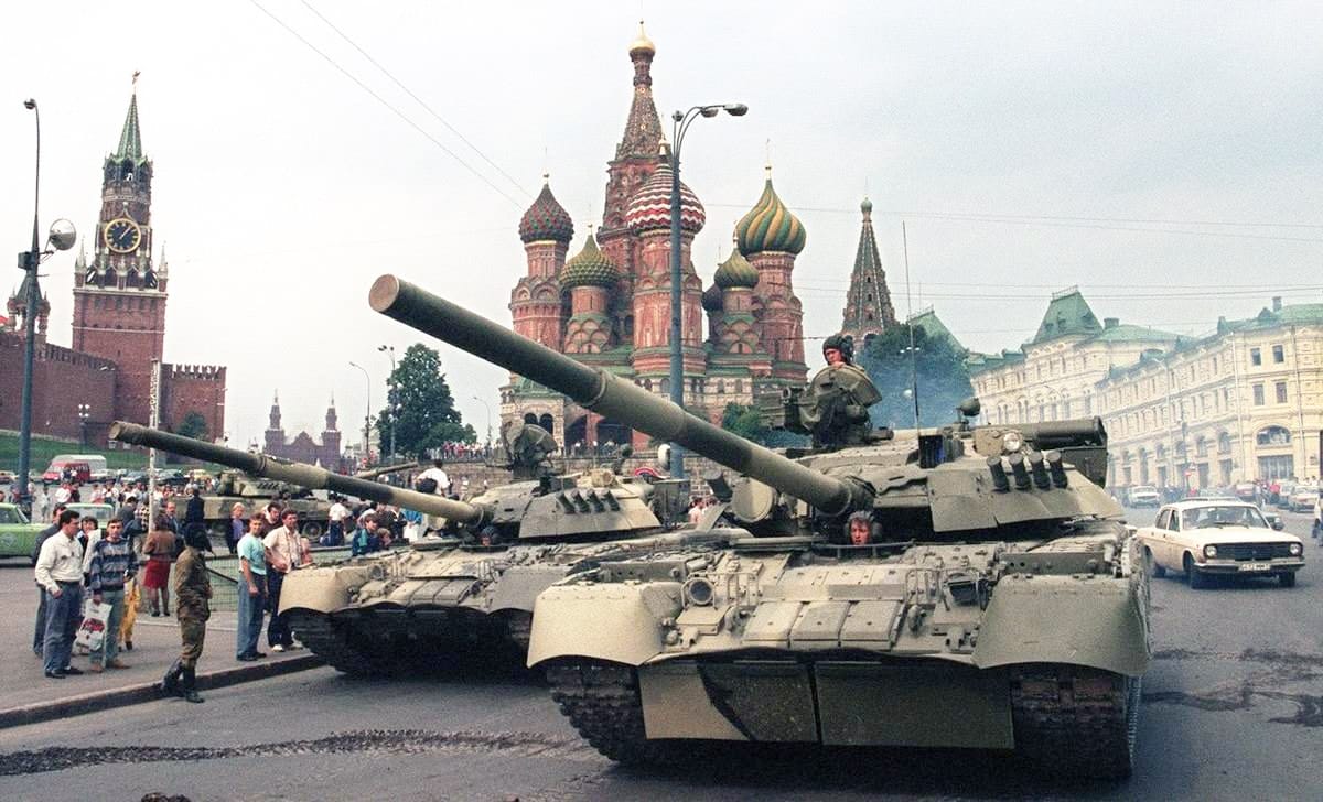 Танки на Красной площади
