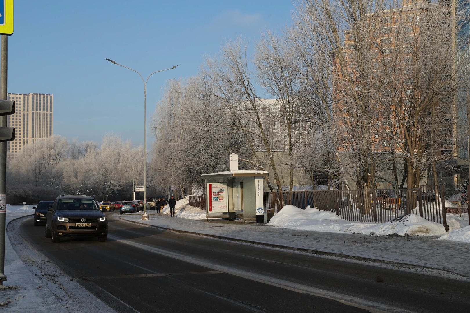 БКЛ Новаторская,остановка, благоустройство, метро. Фото Юлии Смагринской