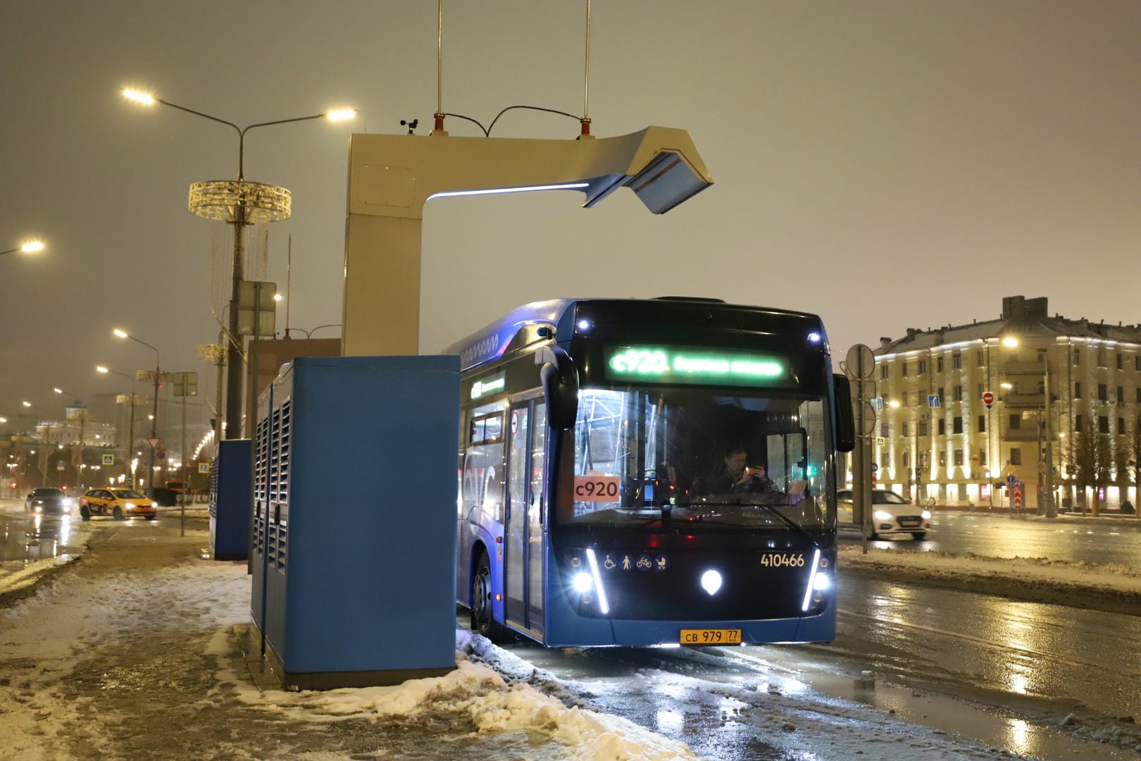 электробус, зима. Фото Юлии Смагринской