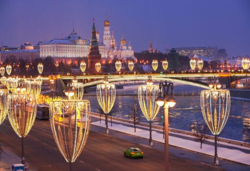 Большой каменный мост, подсветка, Москва. Фото КГХ