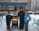 коляска, дети, многодетные, зима. Фото Александра Некрасова