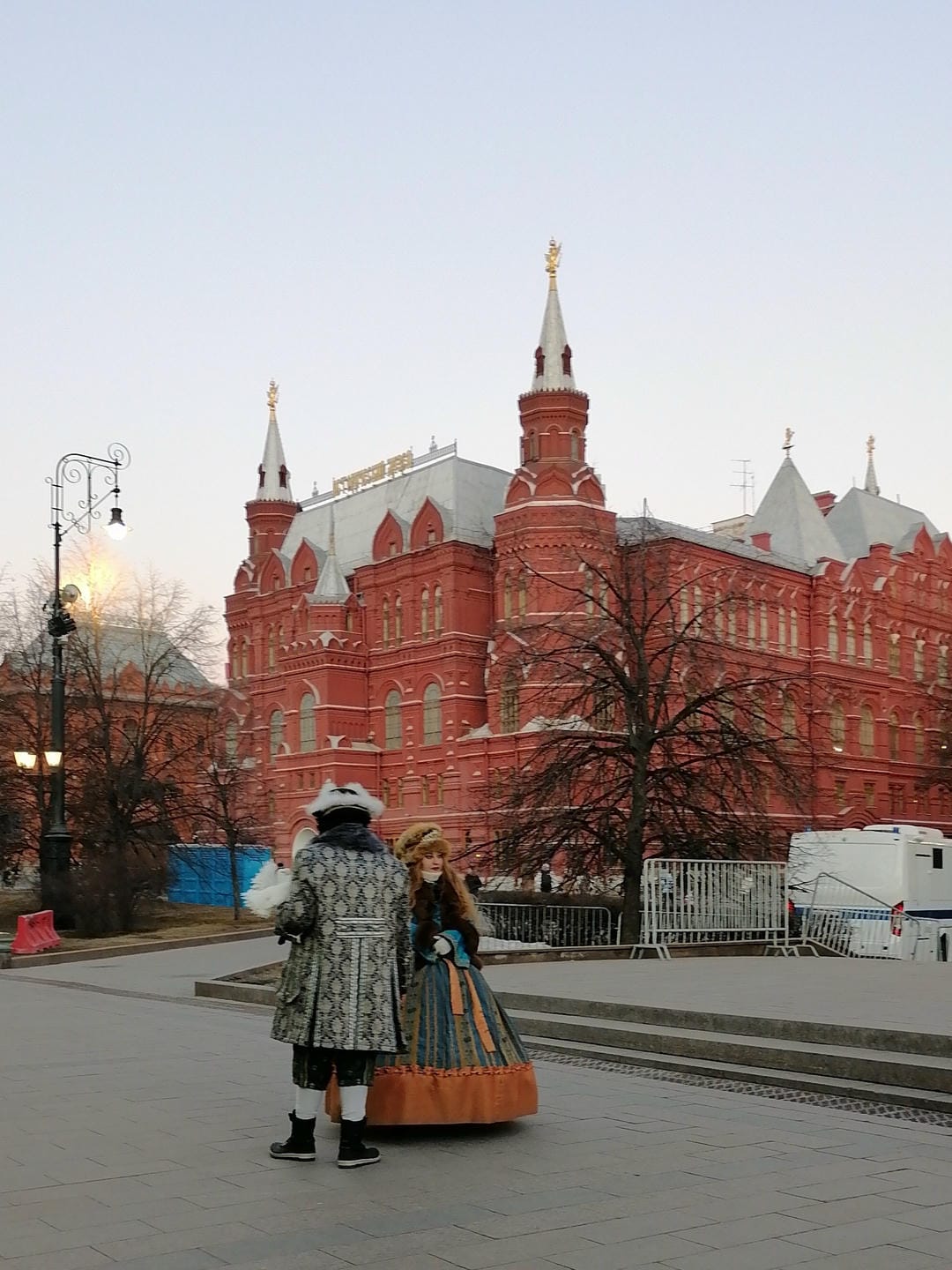 Исторический музей, Манежная площадь, Москва, Кремль, весна, фото Ольги Давыдовой