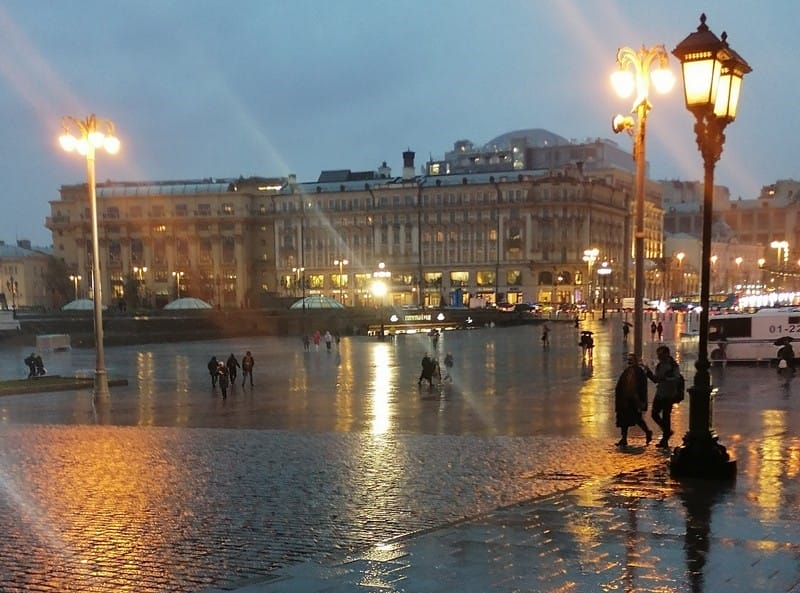 Москва вечерняя, дождь, фонарь, погода, Фото Ольги Давыдовой