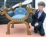 стул