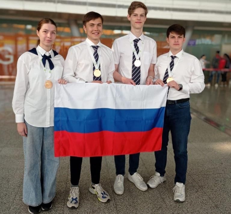 победители Международной олимпиады по биологии