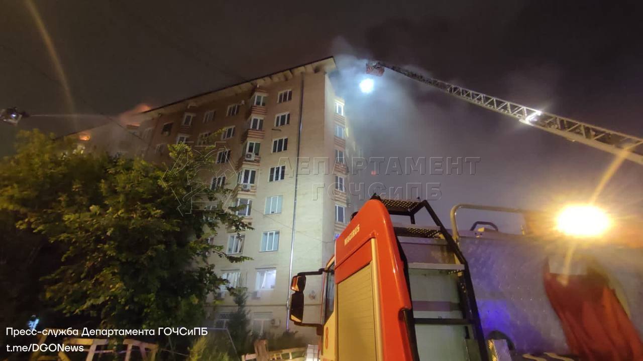 пожар, происшествия в Москве, Ленинский проспект 40, фото ГОЧС