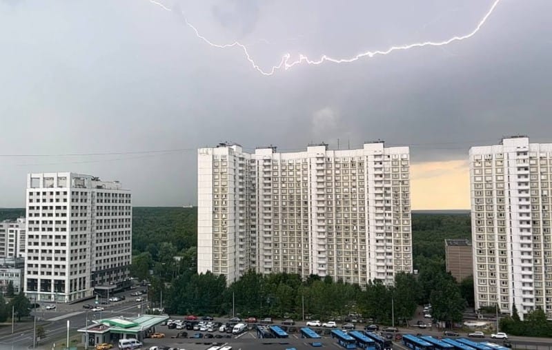 ураган в Москве, гроза