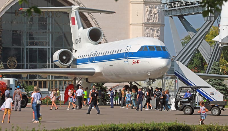 Михаил Ковалёв. Як-42 ВДНХ