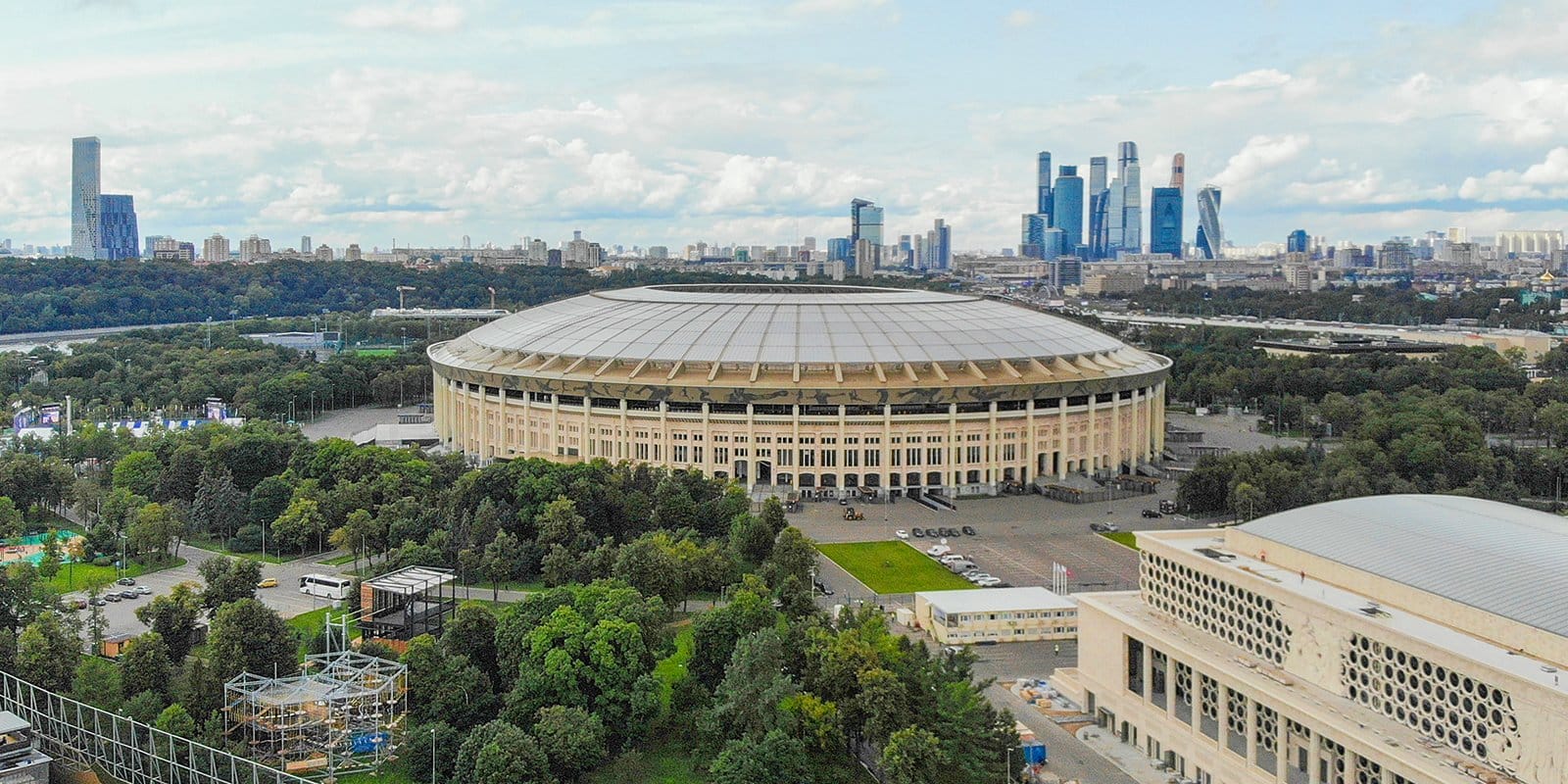 Лужники