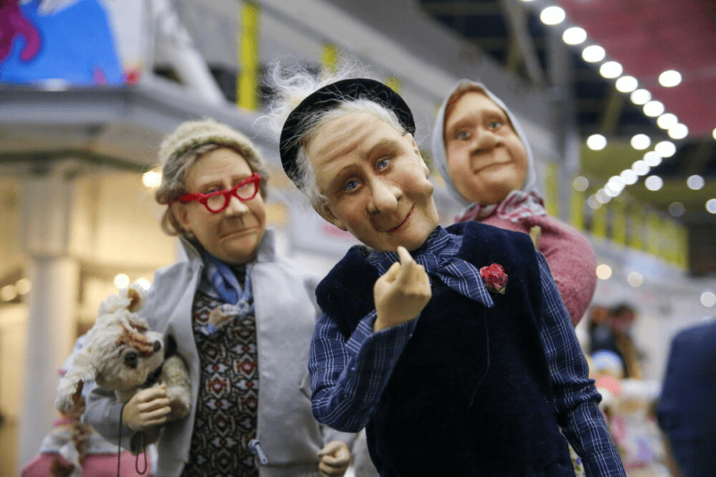 игрушки хендмейд, Фото Сергея Ведяшкина / Агентство «Москва»