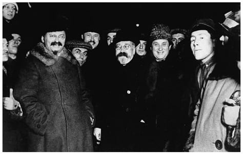 Троцкий, Зиновьев, Каменев, Октябрьская революция