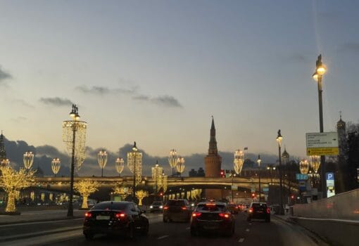 зима, мороз, Москва, Кремль, дорога, машины, Новый год, украшение, фото Наталия Бахарева