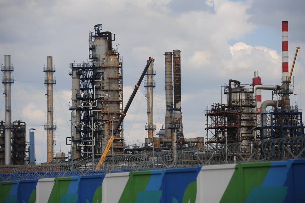 нефть, завод, фото Андрея Любимова /Агентство «Москва»