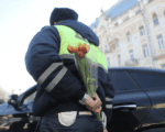 цветы, гибдд, 8 марта, Фото Софьи Сандурской / агентство «Москва»