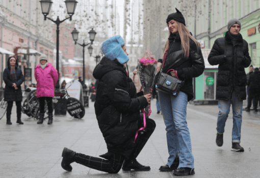 влюбленные, весна, 8 марта, Фото Артура Новосильцева / агентство «Москва»