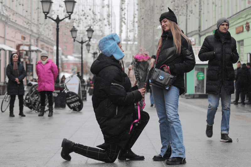 влюбленные, весна, 8 марта, Фото Артура Новосильцева / агентство «Москва»