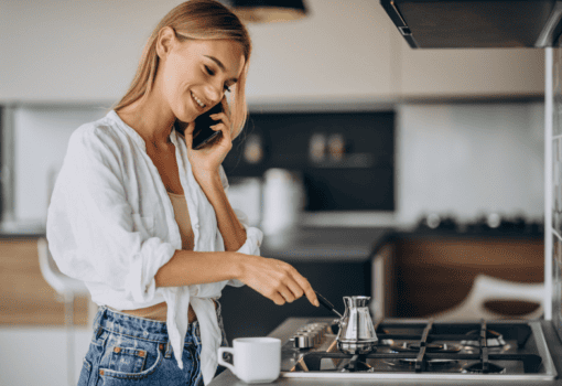 плита, газ, смартфон, кухня, кофе, Фото senivpetro / Freepik