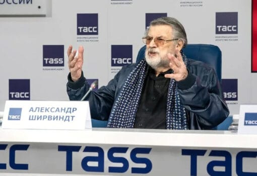 Фото с персональной страницы Ширвиндта в Контакте